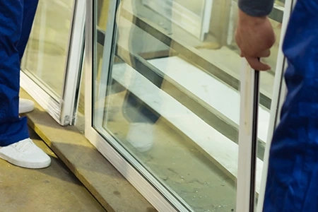 Commercial Glass Repair Technician in Fort Myers, FL